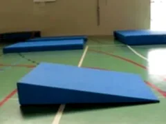 Üçgen Minder 100 x 100 x 40 cm