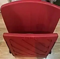 KIRMIZI ŞİŞİRME TİP TRİBÜN KOLTUĞU